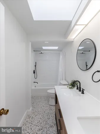 $689,000 | 919 Laburnum Lane, Wyncote, PA 19095