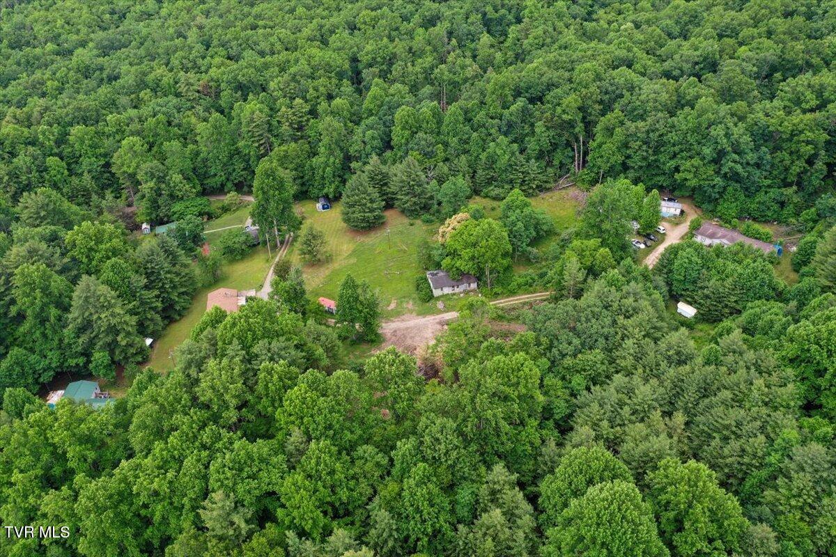 1258 Hawkins Road Laurel Bloomery, TN 37680 - Photo 26 of 29 26-DJI_0211
