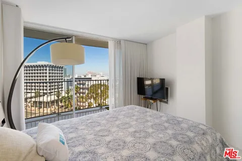 $599,000 | 700 East Ocean Boulevard, Unit 1501, Long Beach, CA 90802