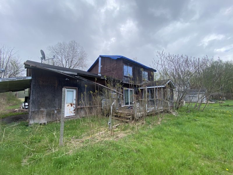 582 Curran Road Manchester, NY 14548 - Photo 2 of 15