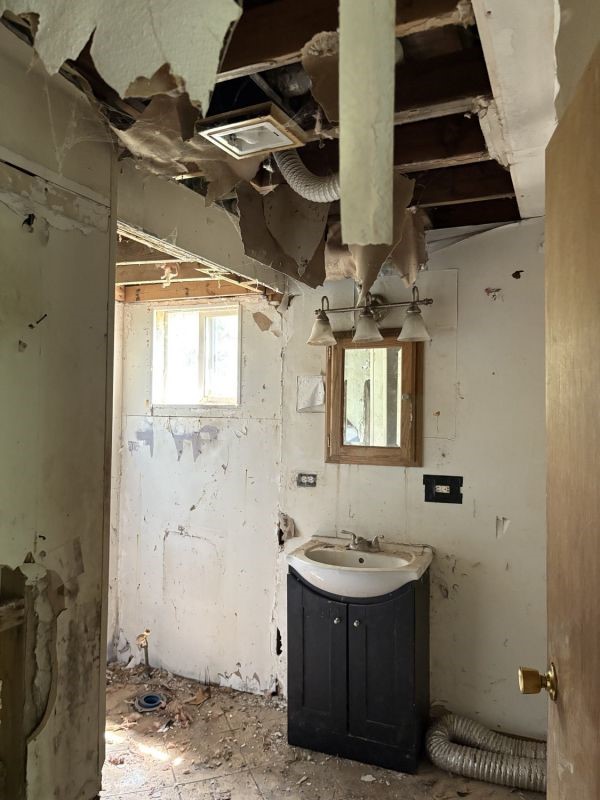 582 Curran Road Manchester, NY 14548 - Photo 5 of 15