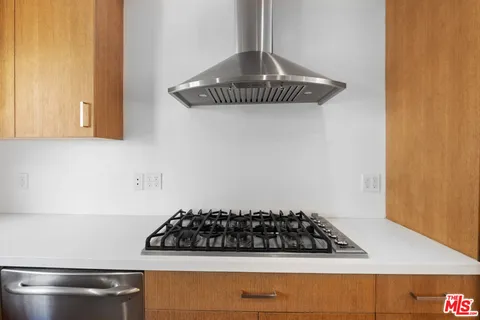 $1,995,000 | 6570 Lakeridge Road, Los Angeles, CA 90068