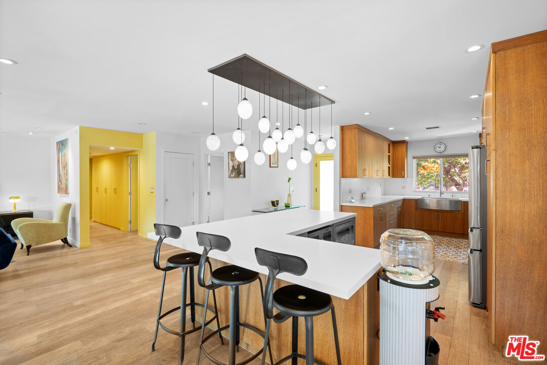 6570 Lakeridge Road Los Angeles, CA 90068 - Photo 17 of 62