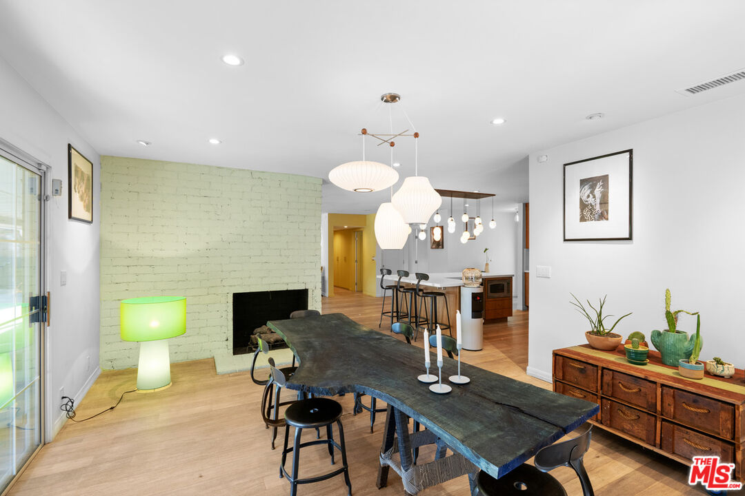 6570 Lakeridge Road Los Angeles, CA 90068 - Photo 20 of 62