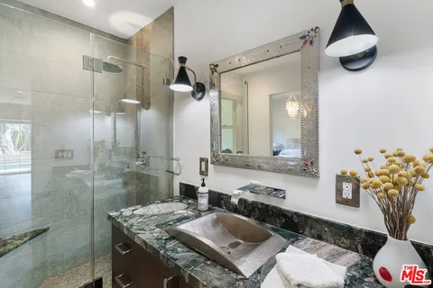 $1,995,000 | 6570 Lakeridge Road, Los Angeles, CA 90068