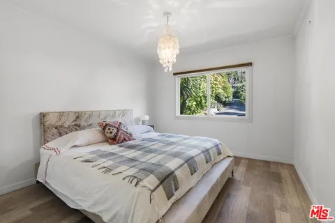 $1,995,000 | 6570 Lakeridge Road, Los Angeles, CA 90068