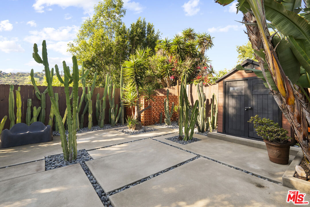 6570 Lakeridge Road Los Angeles, CA 90068 - Photo 52 of 62