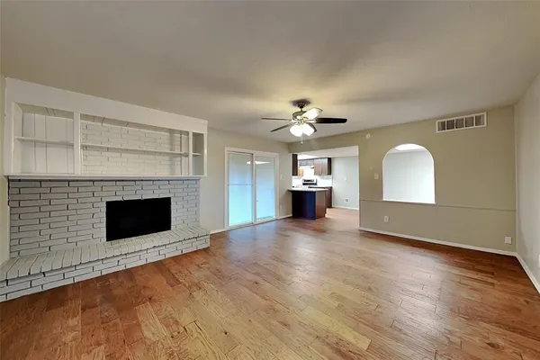 $2,645 | 3460 Livingston Lane, Carrollton, TX 75007