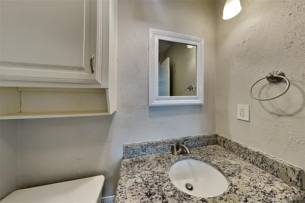 $2,645 | 3460 Livingston Lane, Carrollton, TX 75007