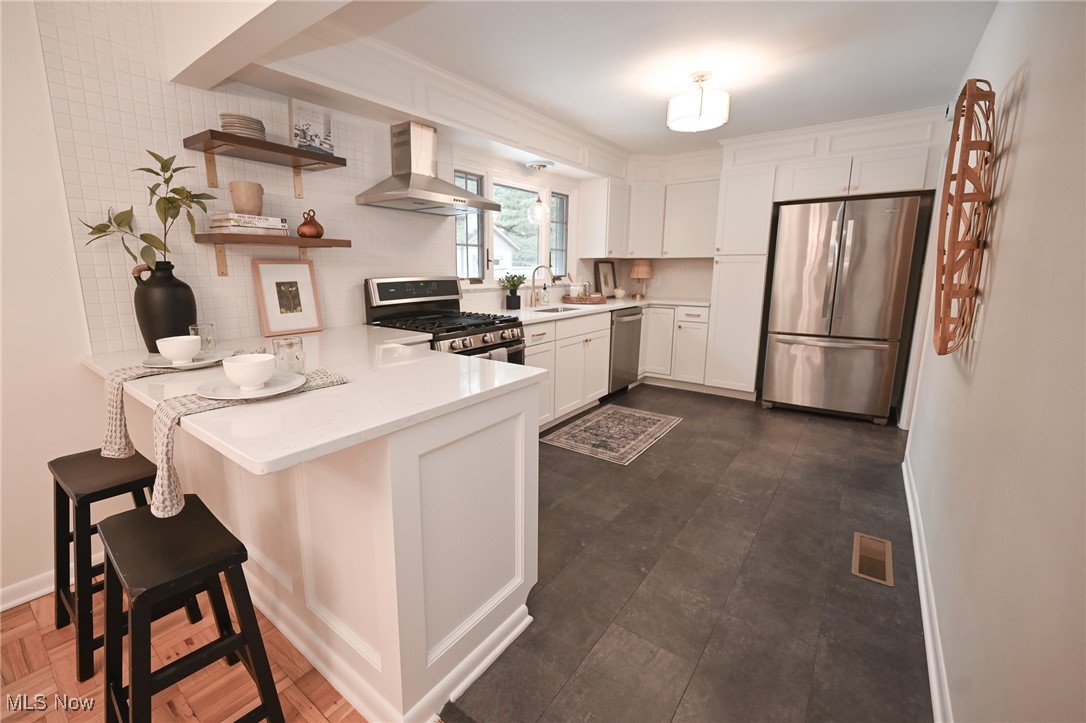 16561 Shurmer Road Strongsville, OH 44136 - Photo 6 of 40 Peninsula added with additional seating