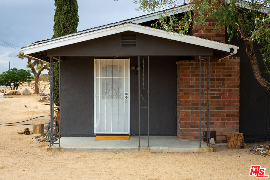 2651 Foxy Flats Road Joshua Tree, CA 92252 - Photo 13 of 61