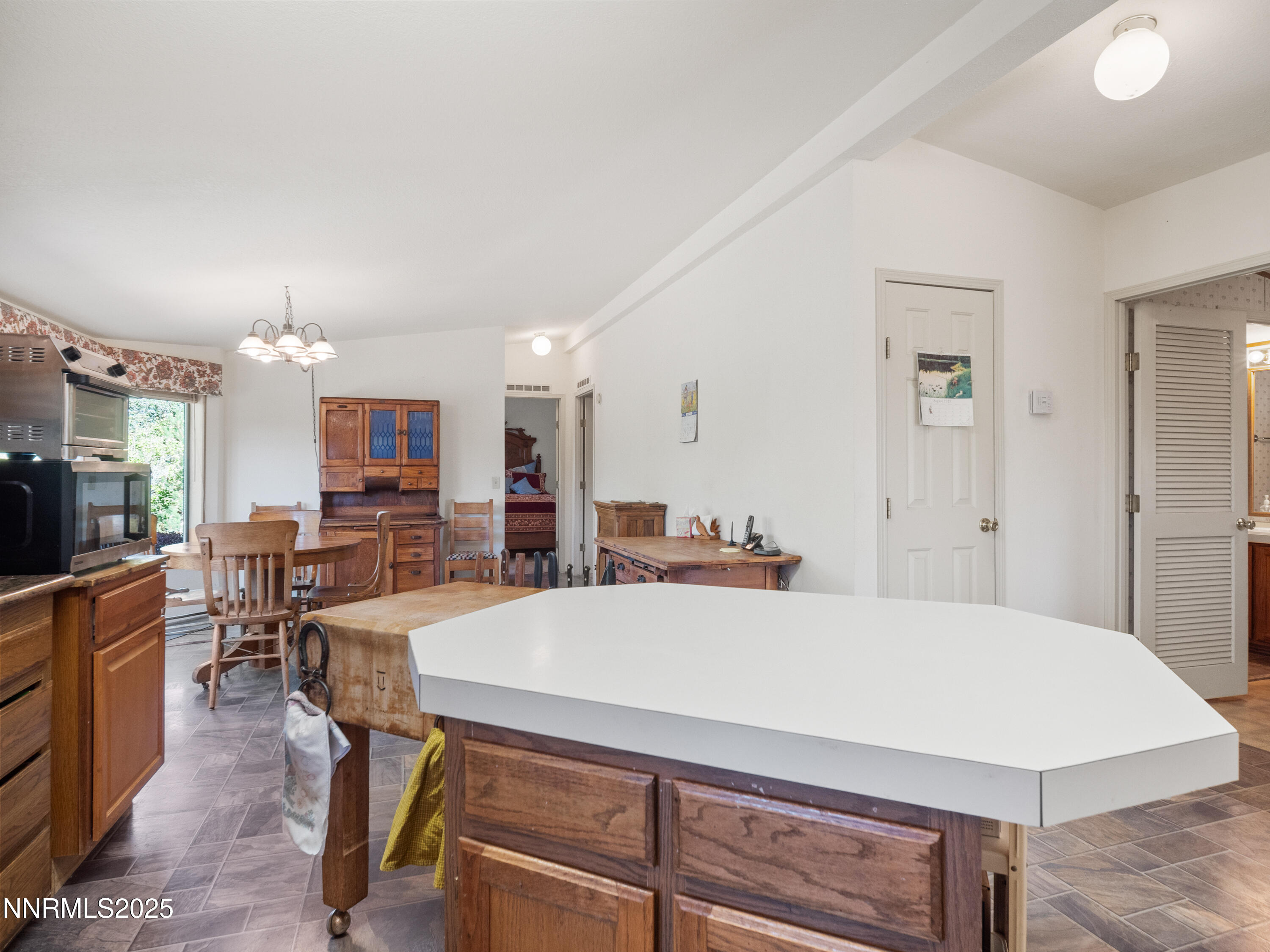 3670 Pine Nut Way Topaz Ranch Estates, NV 89444 - Photo 37 of 74 Photo-34