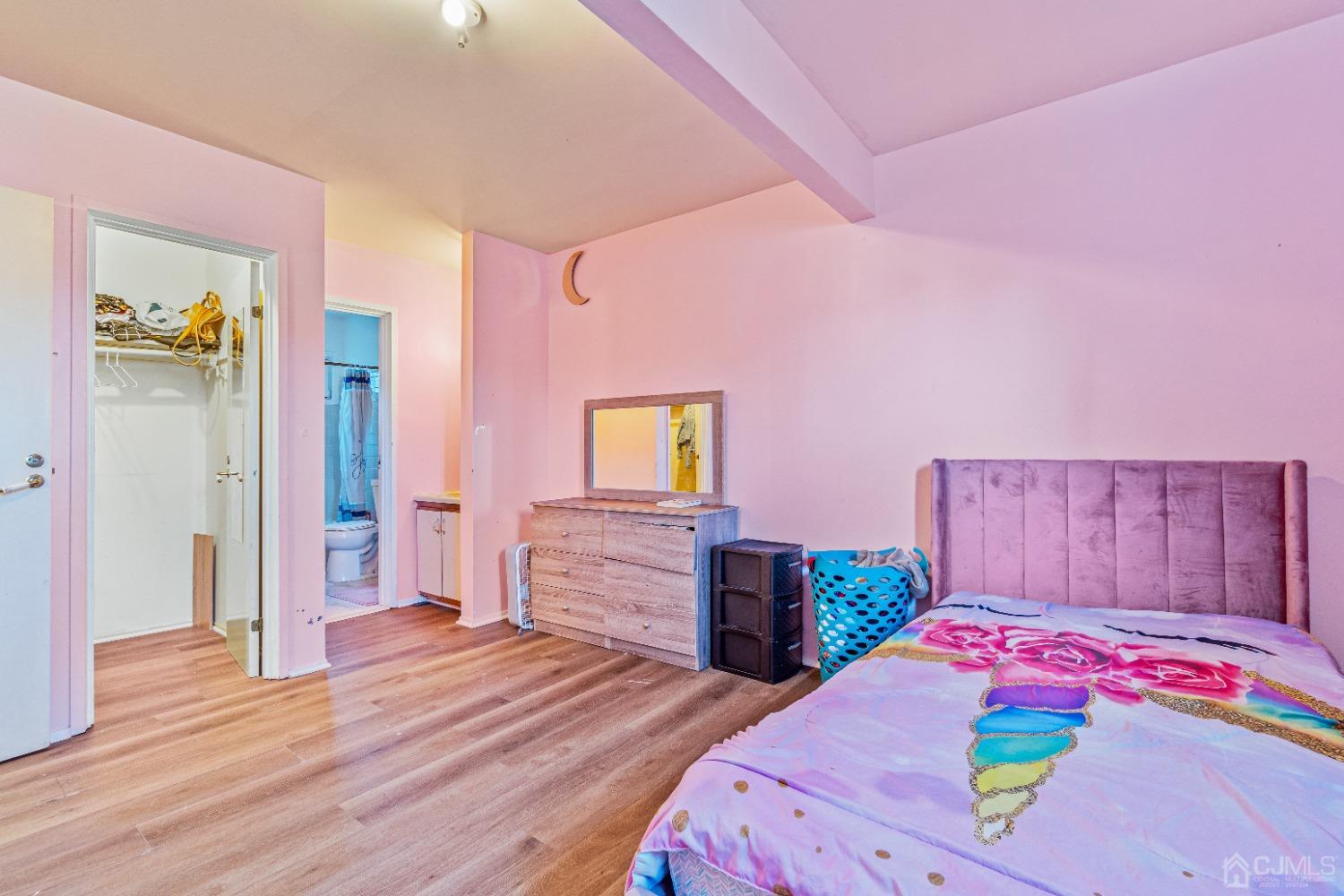 159 Remsen Avenue New Brunswick, NJ 08901 - Photo 8 of 15 Gallery Image 8