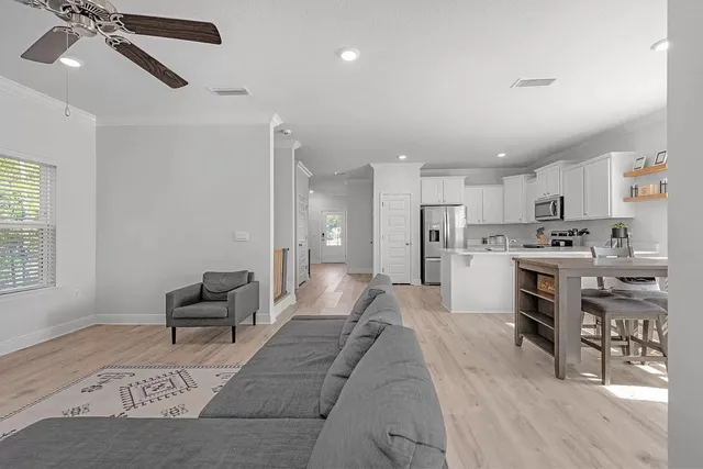 $2,500 | 183 Hammock Oaks Boulevard, Freeport, FL 32439