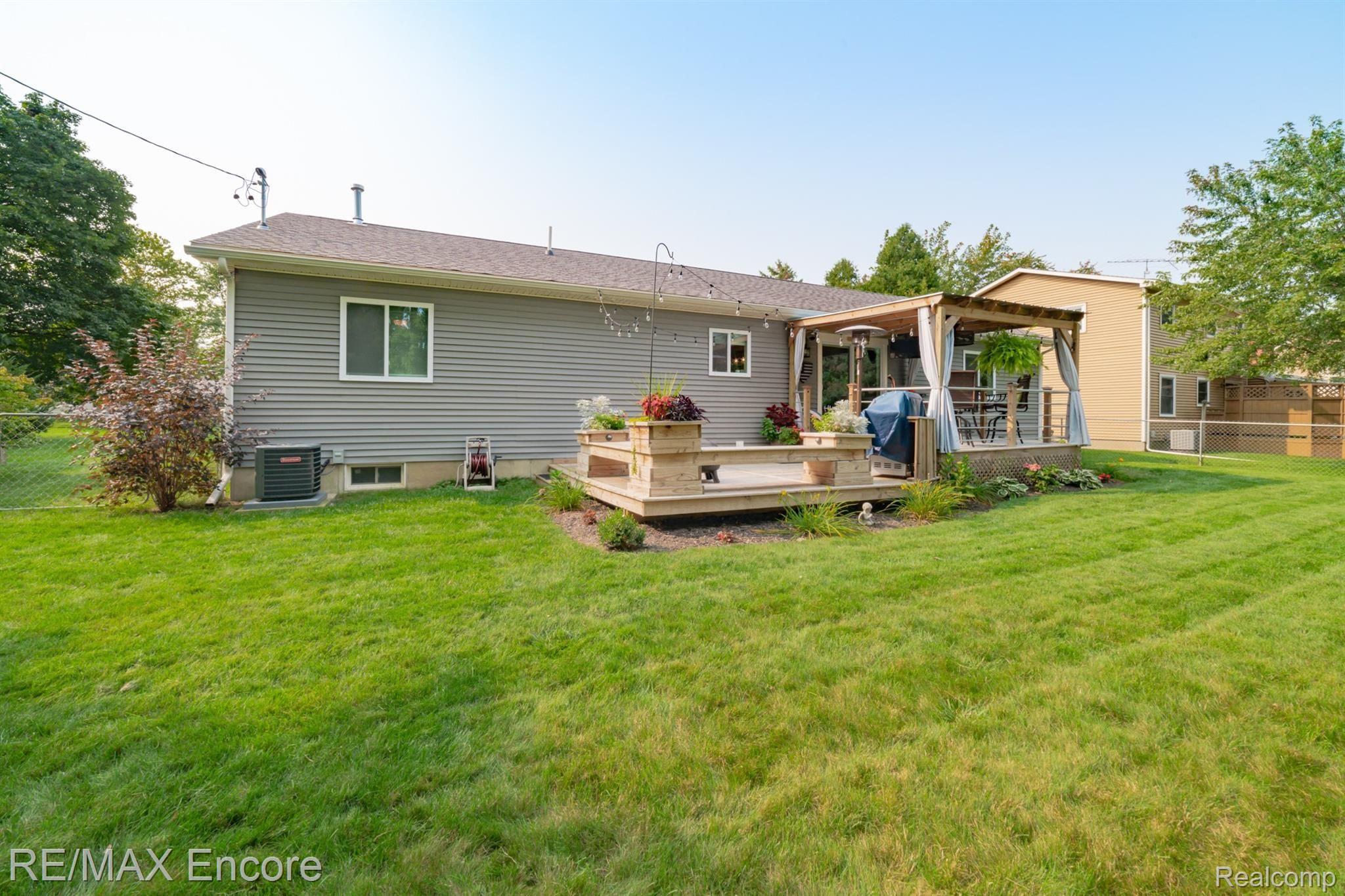 5161 North Georgetown Road Grand Blanc, MI 48439 - Photo 39 of 41 5161 N Georgetown-43.jpg