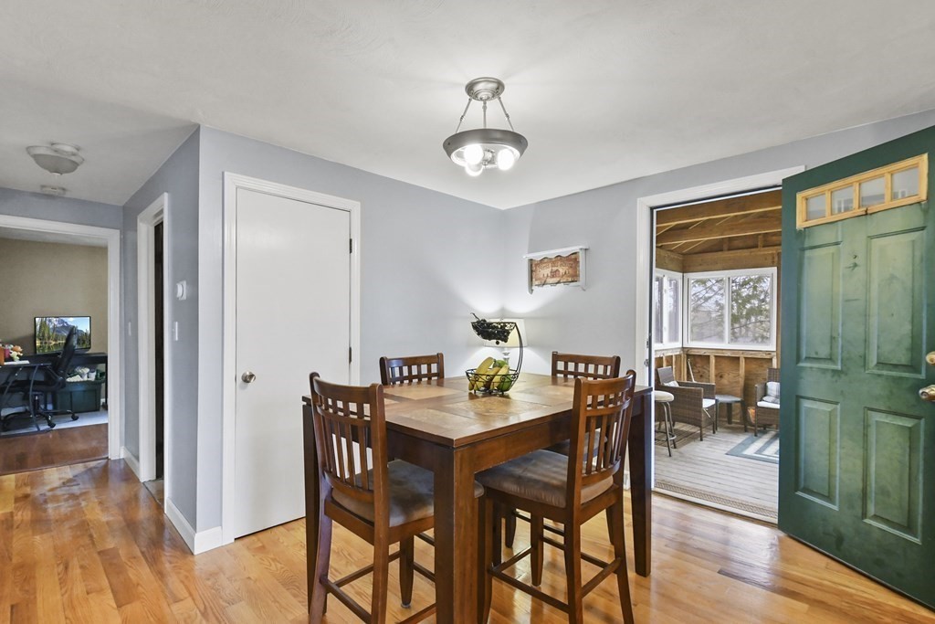 10 Westport Road Worcester, MA 01605 - Photo 6 of 33 Gallery Image 6
