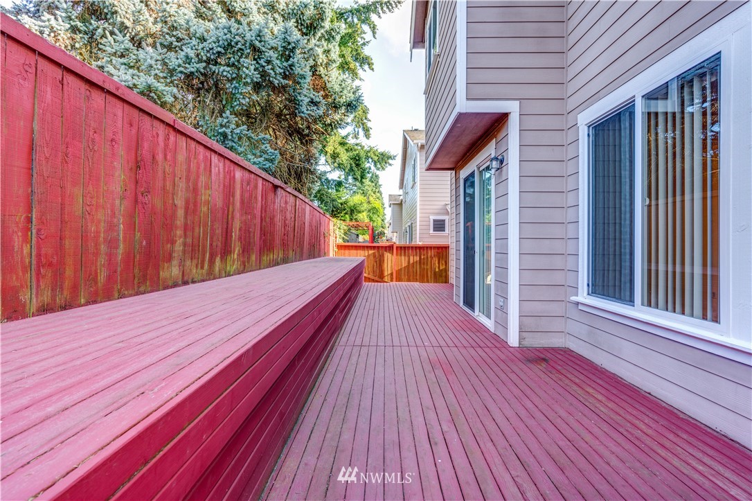 17760 110th Place Southeast Renton, WA 98055 - Photo 7 of 15