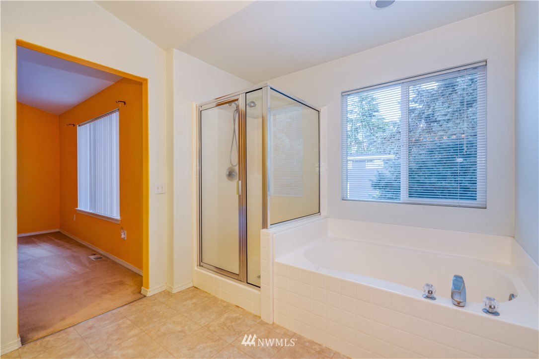 17760 110th Place Southeast Renton, WA 98055 - Photo 10 of 15