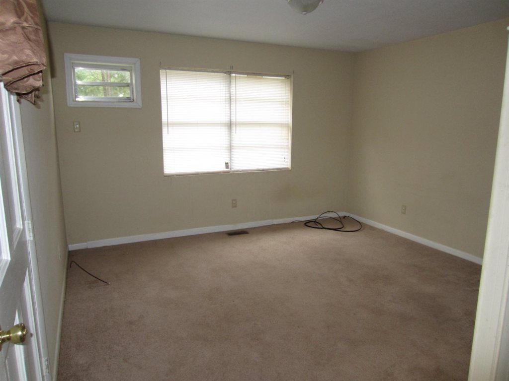 340 Hall Road, Unit ACROSS FROM WESTMINSTER E Westminster, SC 29693 - Photo 11 of 14 Gallery Image 11