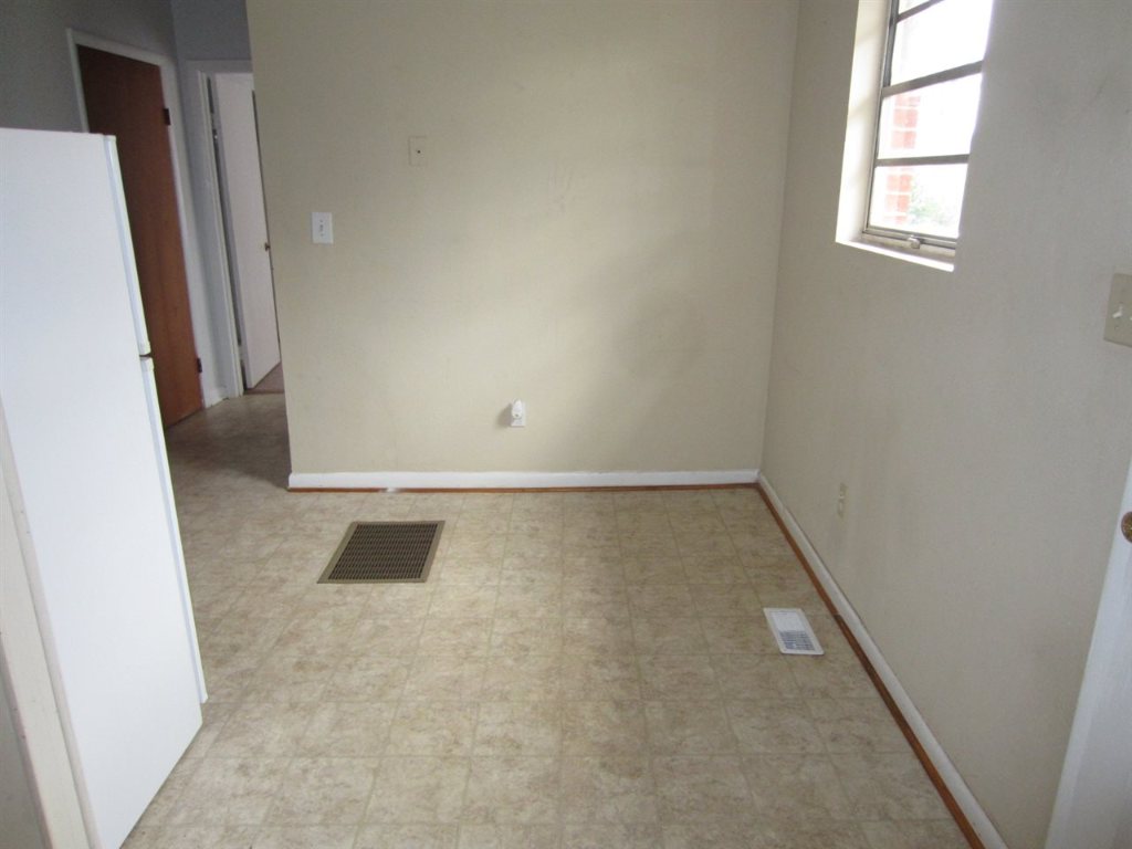 340 Hall Road, Unit ACROSS FROM WESTMINSTER E Westminster, SC 29693 - Photo 10 of 14 Gallery Image 10