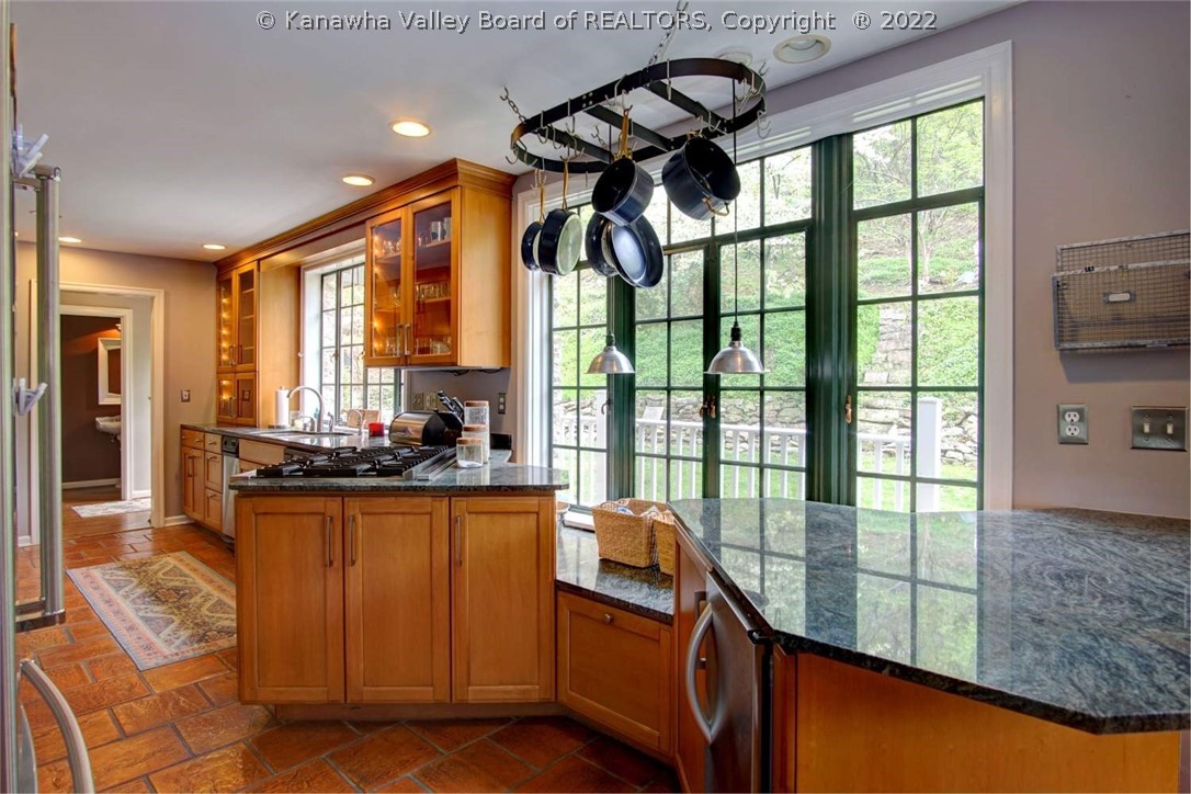 1122 Highland Road Charleston, WV 25302 - Photo 29 of 50 Gallery Image 29