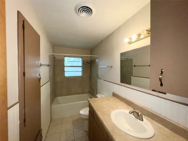 $1,500 | 16109 Clarence Street, Needville, TX 77461