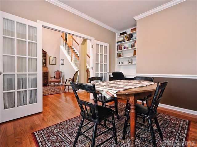 10419 Newbridge Road Charlotte, NC 28278 - Photo 3 of 16 Gallery Image 3