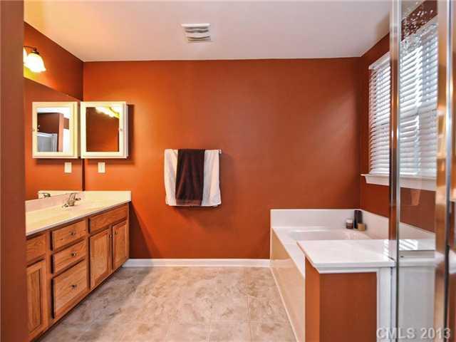10419 Newbridge Road Charlotte, NC 28278 - Photo 8 of 16 Gallery Image 8