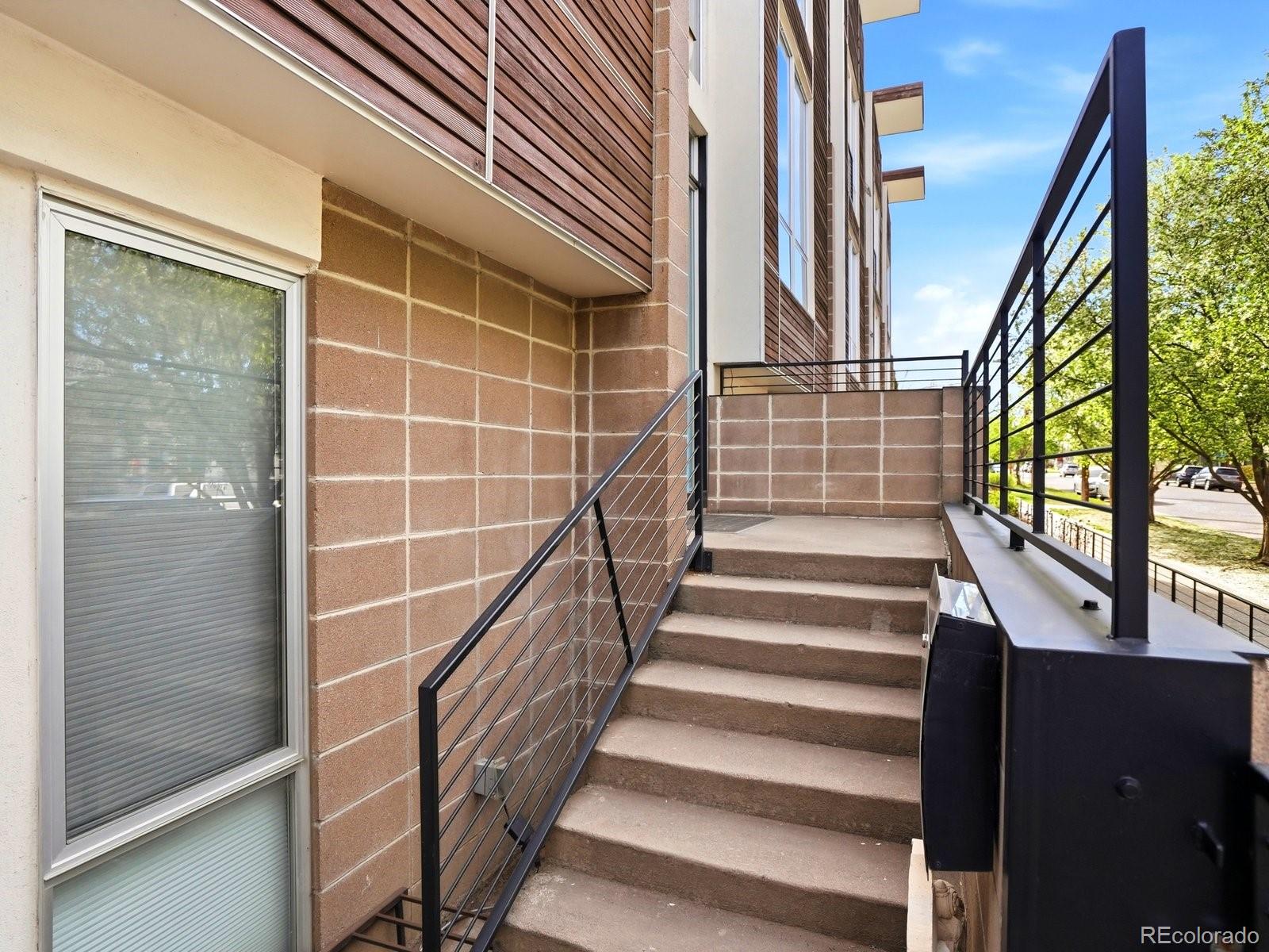 471 24th Street Denver, CO 80205 - Photo 5 of 46