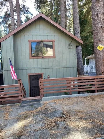 $1,850 | 2413 Whispering Pines Drive, Running Springs, CA 92382