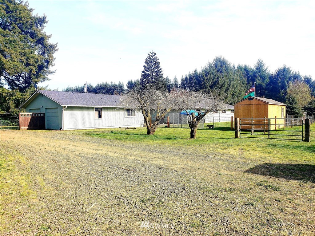 369 Cloquallum Road Elma, WA 98541 - Photo 3 of 39 Gallery Image 3