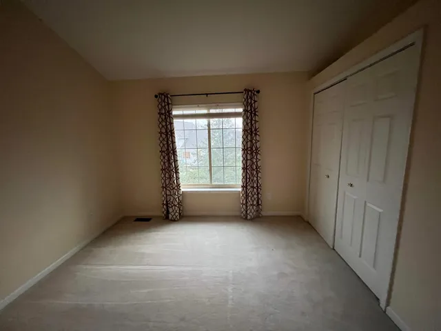 $2,600 | 6057 Quebec Avenue, Ann Arbor, MI 48103