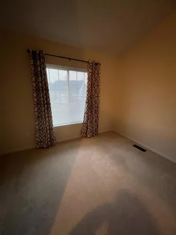 $2,600 | 6057 Quebec Avenue, Ann Arbor, MI 48103