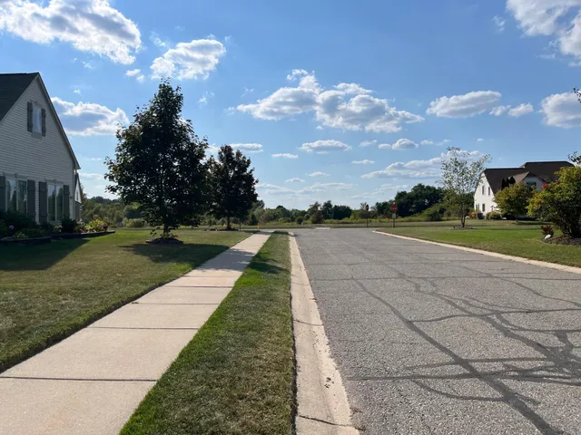 $2,600 | 6057 Quebec Avenue, Ann Arbor, MI 48103