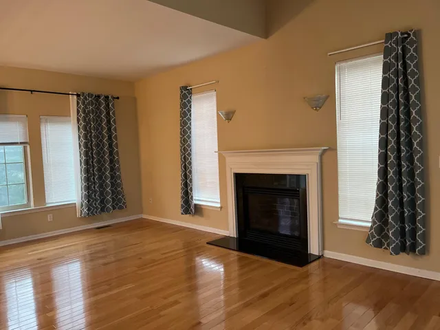 $2,600 | 6057 Quebec Avenue, Ann Arbor, MI 48103