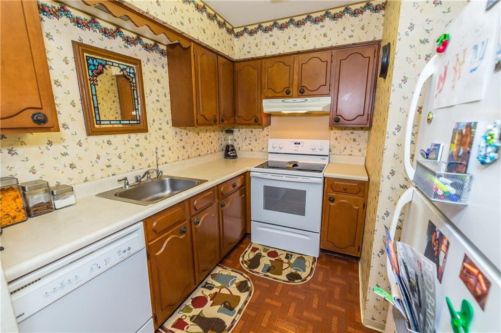 222 Coraopolis Road, Unit 10 Coraopolis, PA 15108 - Photo 8 of 21 Gallery Image 8