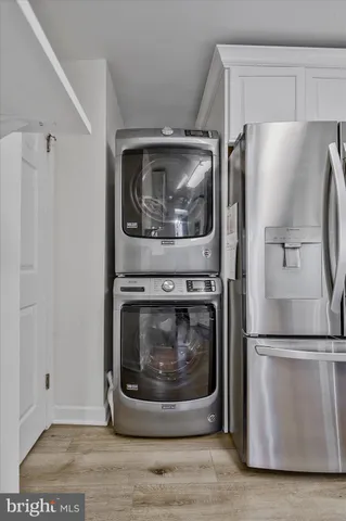 $515,000 | 309 Yoakum Parkway, Unit 807, Alexandria, VA 22304