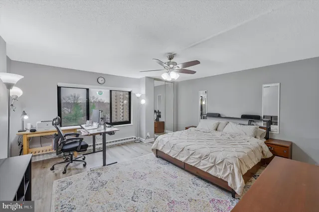 $515,000 | 309 Yoakum Parkway, Unit 807, Alexandria, VA 22304