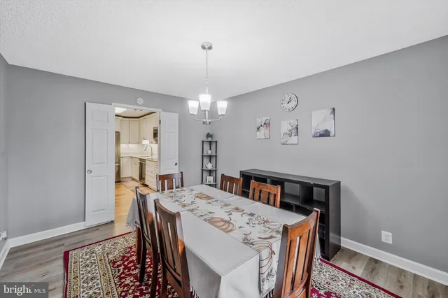 $515,000 | 309 Yoakum Parkway, Unit 807, Alexandria, VA 22304