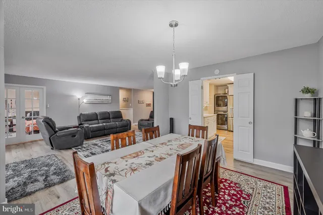 $515,000 | 309 Yoakum Parkway, Unit 807, Alexandria, VA 22304