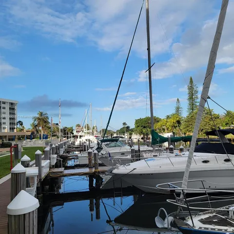 $2,800 | 2731 Northeast 14th Street, Unit 636, Pompano Beach, FL 33062