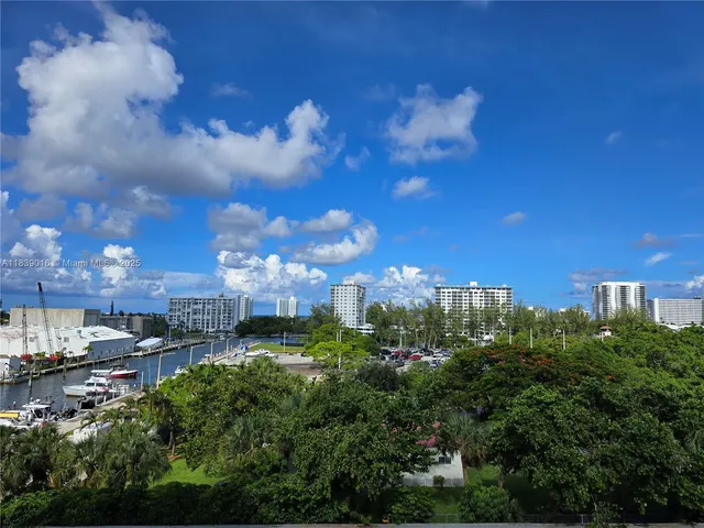 $2,800 | 2731 Northeast 14th Street, Unit 636, Pompano Beach, FL 33062