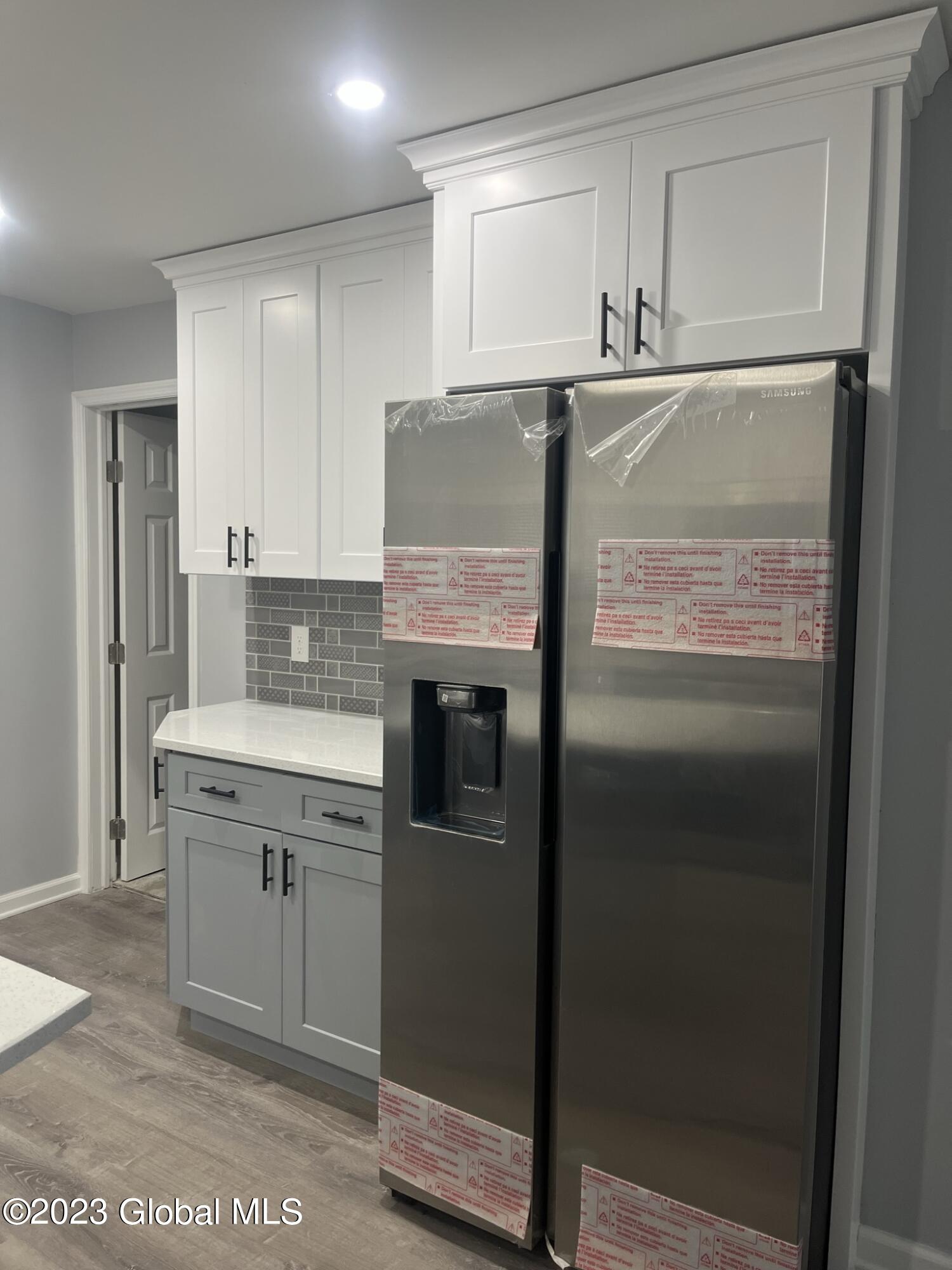 1360 Wing Avenue Schenectady, NY 12303 - Photo 3 of 16 IMG_3396