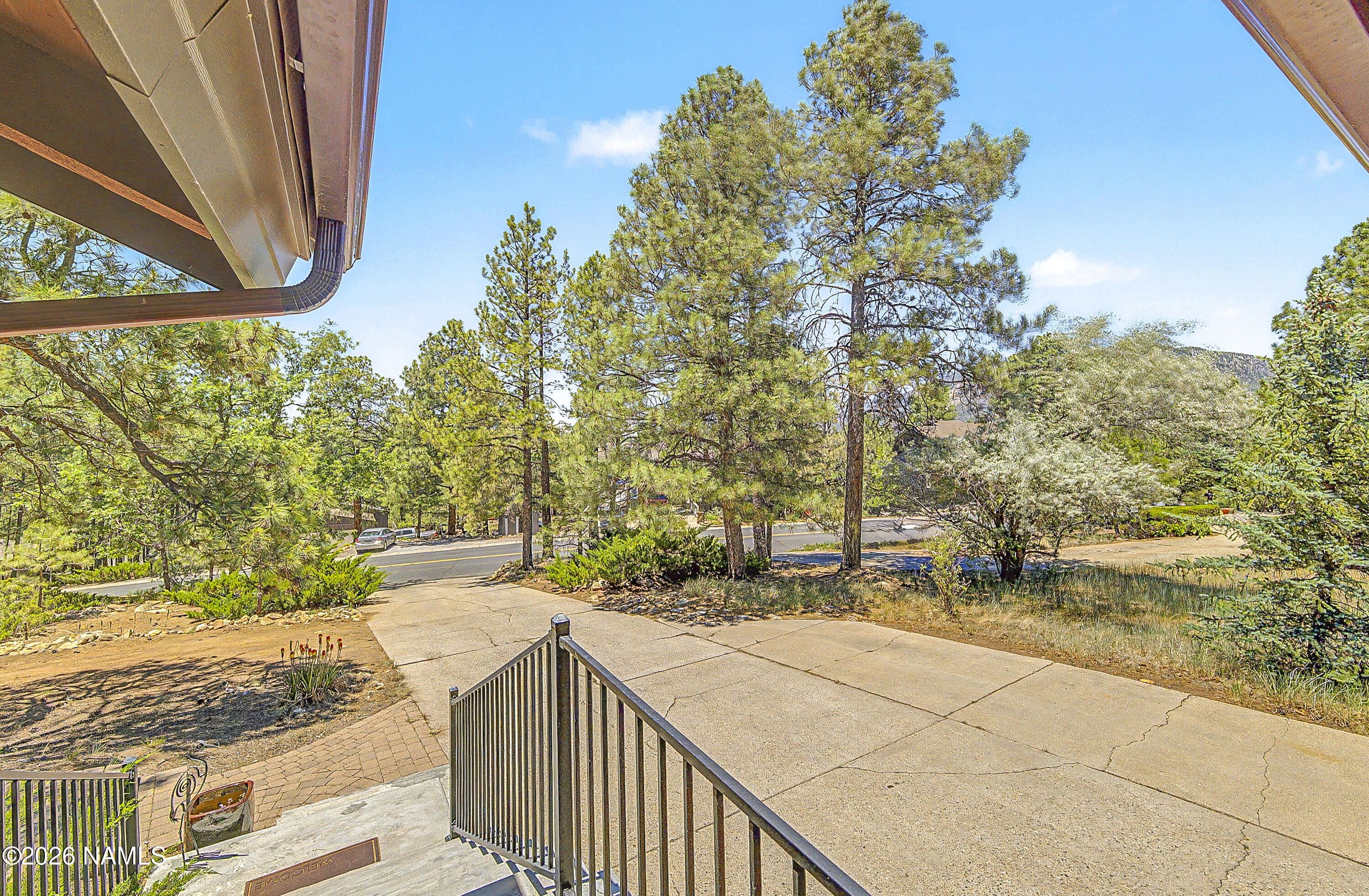 2008 North Fox Hill Road Flagstaff, AZ 86004 - Photo 29 of 56 2008-n-fox-hill-rd-flagstaff-az-usa-005