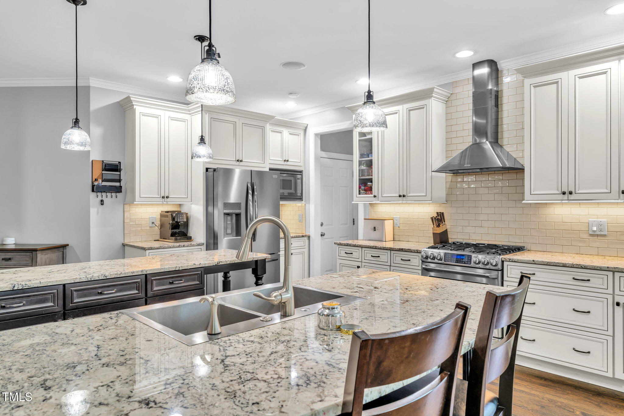 204 Crossway Lane Holly Springs, NC 27540 - Photo 3 of 44 14-web-or-mls-untitled-25