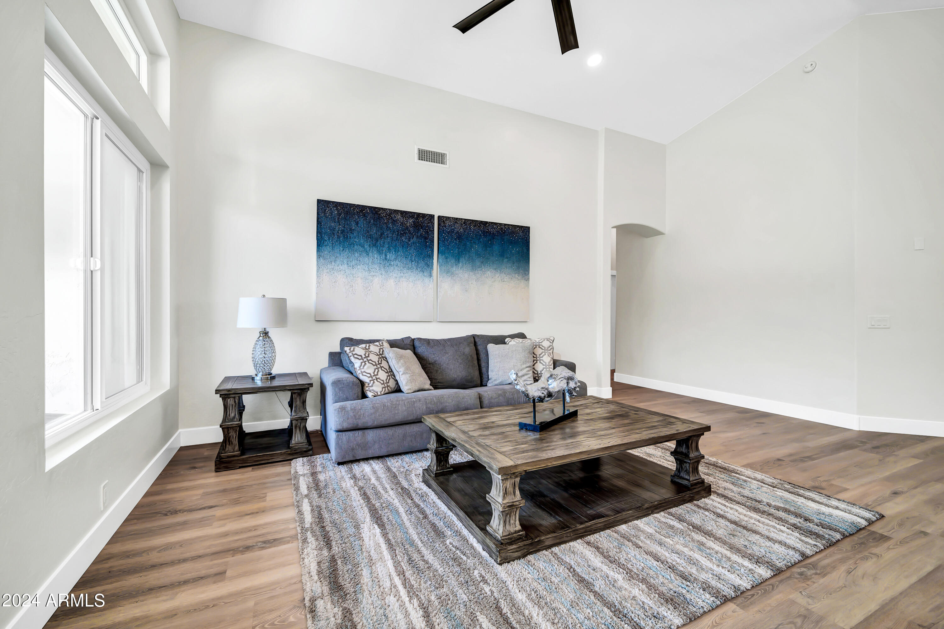 9863 East Redfield Road Scottsdale, AZ 85260 - Photo 12 of 35 Great Room2