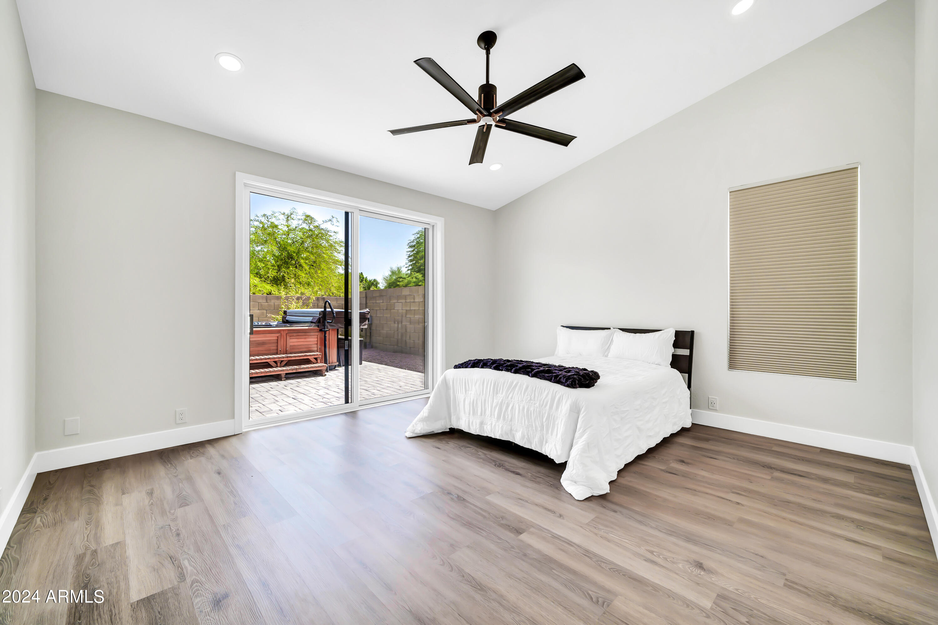 9863 East Redfield Road Scottsdale, AZ 85260 - Photo 15 of 35 Primary Bedroom