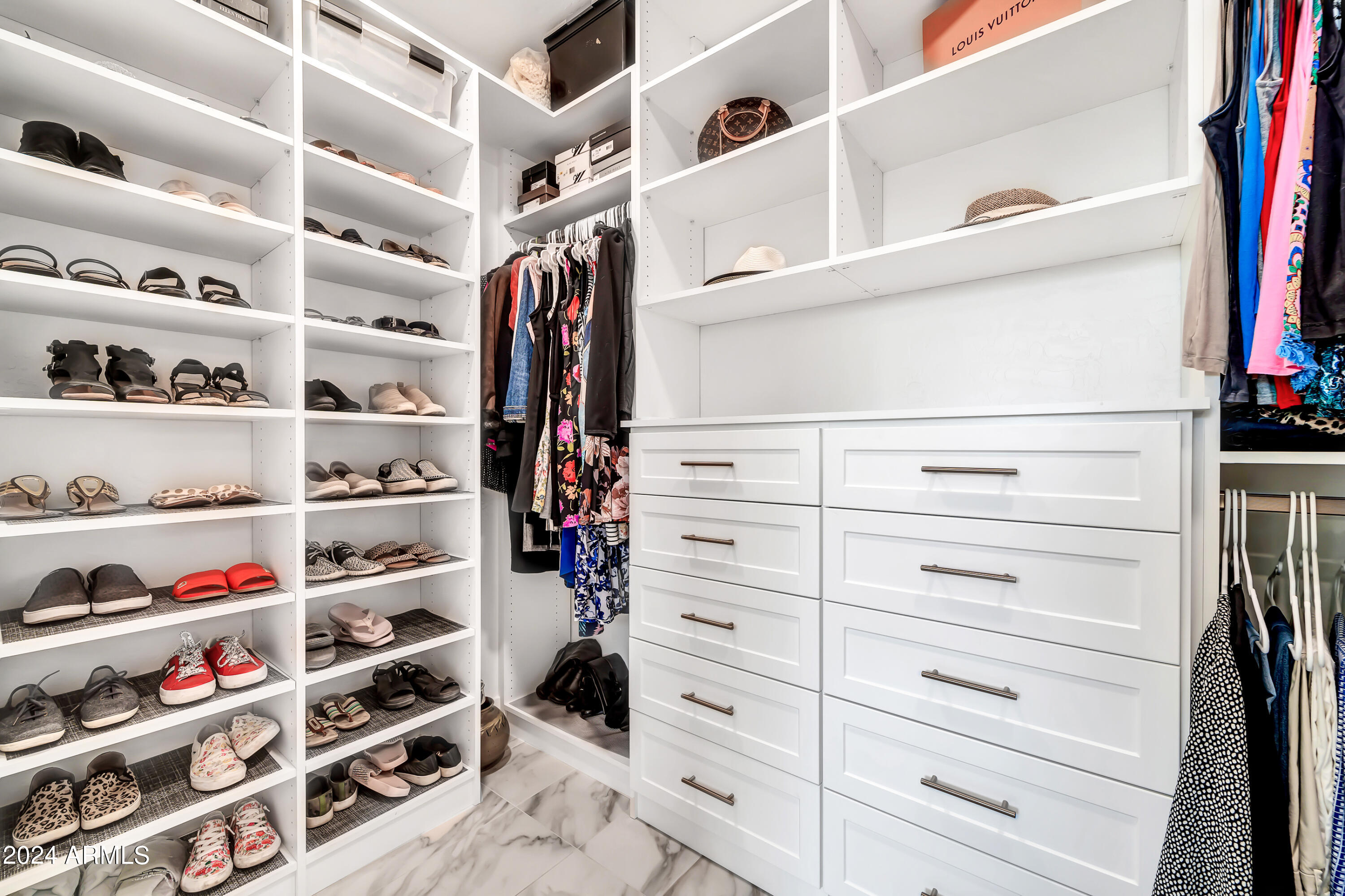 9863 East Redfield Road Scottsdale, AZ 85260 - Photo 18 of 35 Primary Walk In Closet