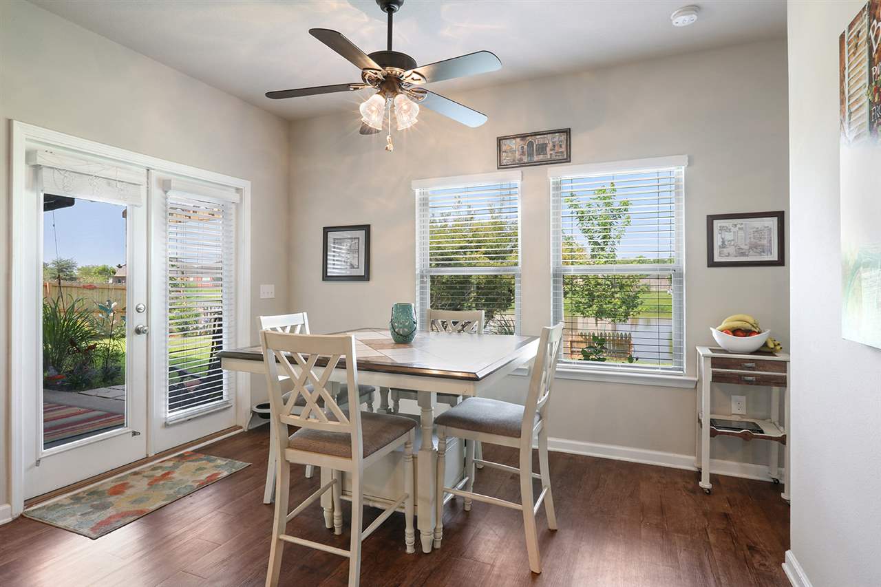 17072 Feder Drive Foley, AL 36535 - Photo 5 of 22 Breakfast Area