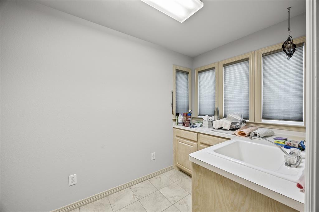 6209 Peach Tree Drive Midlothian, TX 76065 - Photo 23 of 31